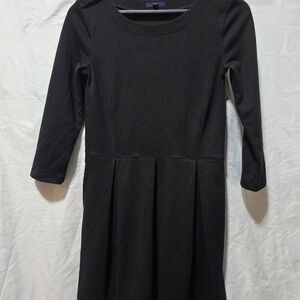 Gap XS Black Long Sleeve Pleated Dress with Pockets Women's Dress